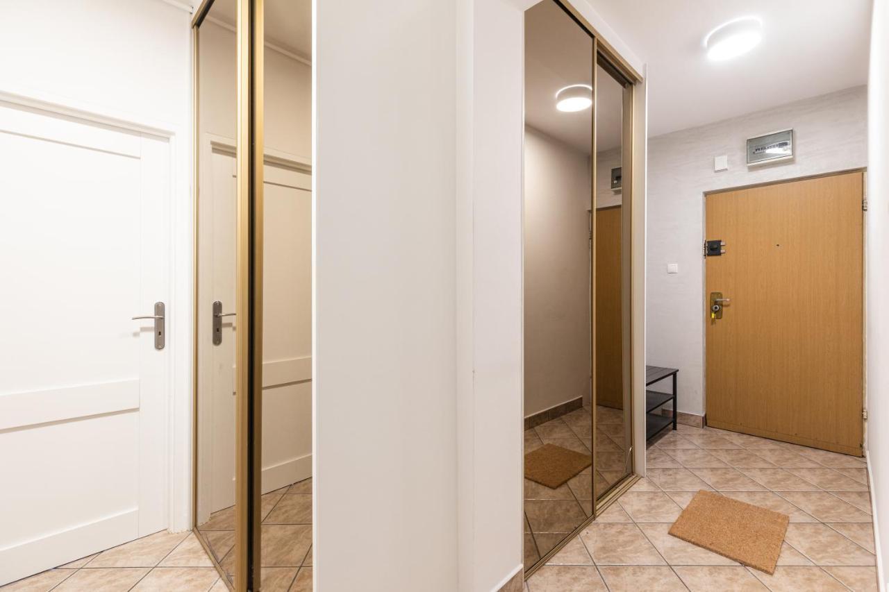 Superapart Polnej Rozy 1 Apartment Warsaw Luaran gambar